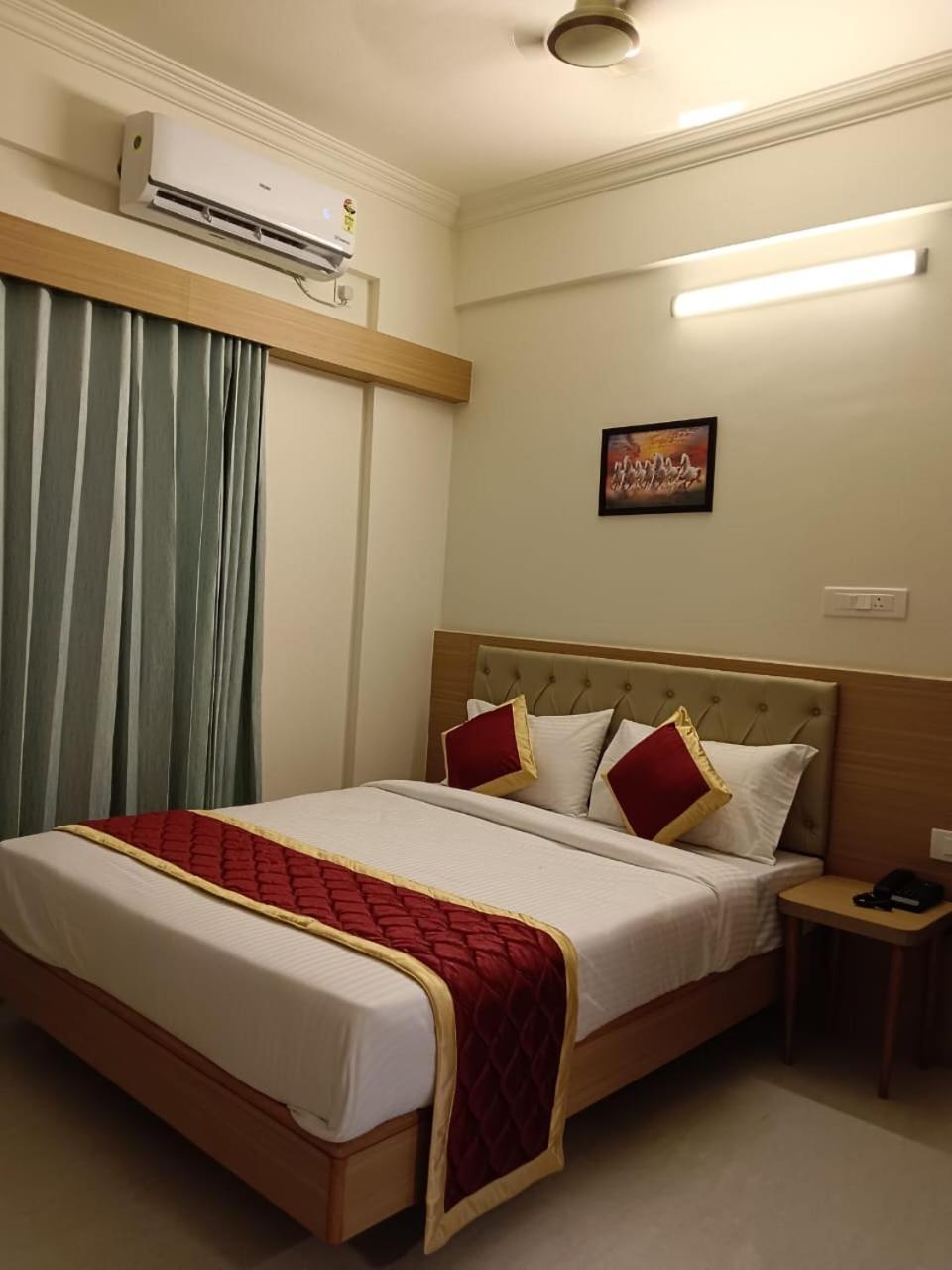 Krishna Inn Bangalore Eksteriør billede