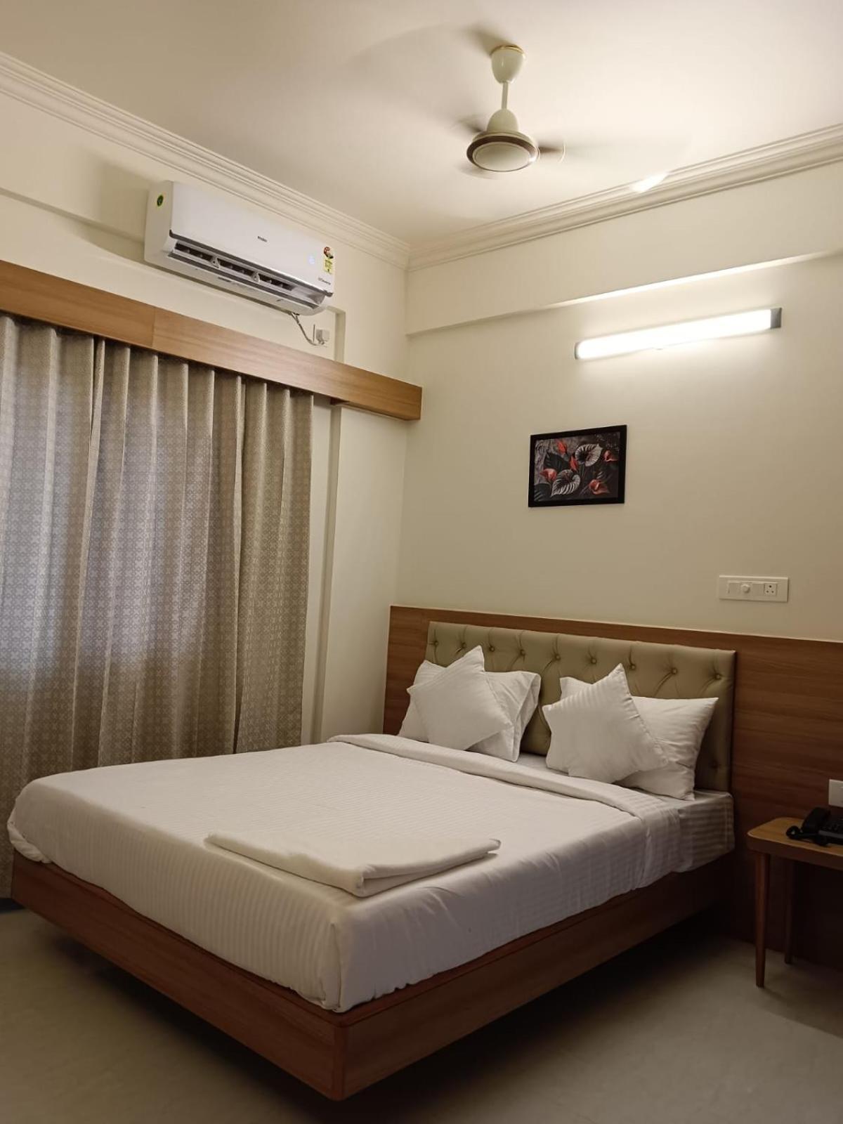 Krishna Inn Bangalore Eksteriør billede